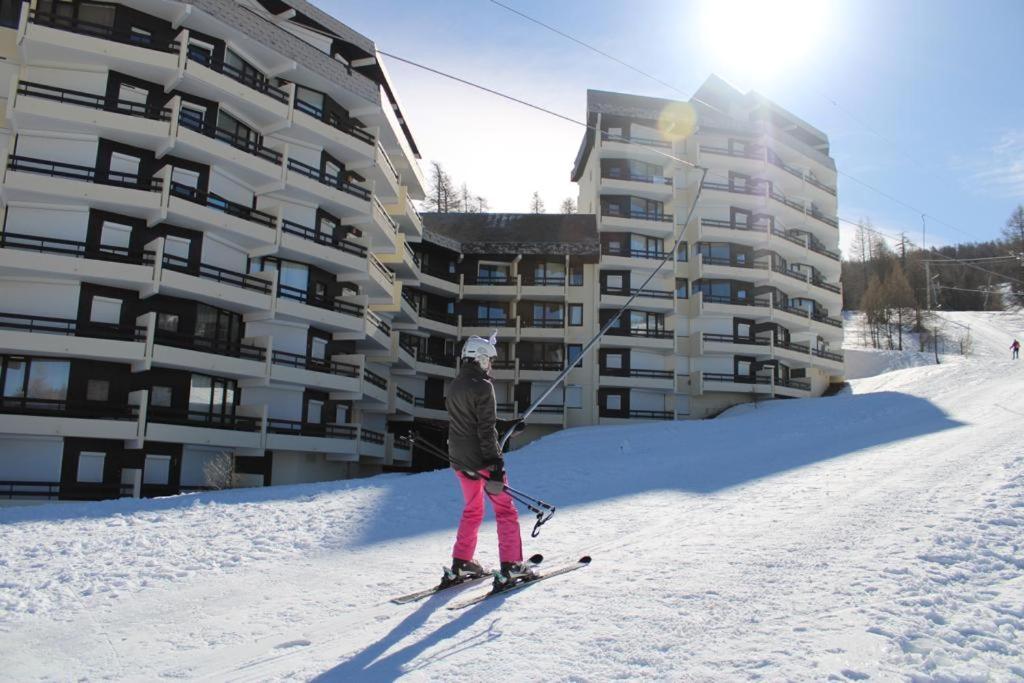 Risoul 1850 - Appart' 4 Personnes Ski Aux Pieds Bagian luar foto
